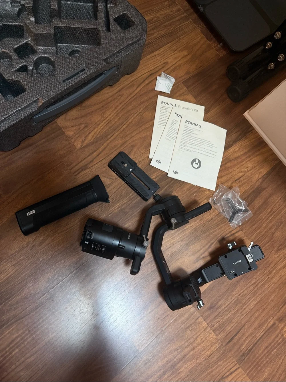 DJI Ronin-S 3-Axis Camera Gimbal Stabilizer – Great Condition